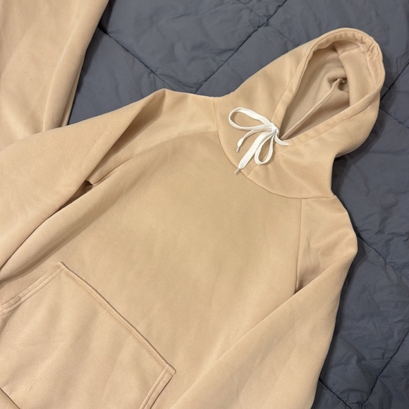 Sweat shirt and pant - Picture 4 of 4